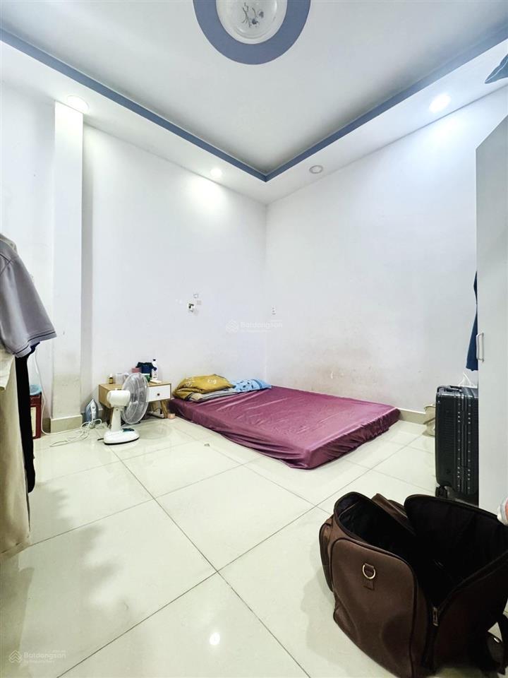 Hxh 6m thông  3 tầng 5m x 13m  giáp q11  chỉ 5 tỷ nhỉnh nhẹ