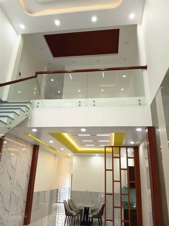 Nhà mới hoàn thiện mặt tiền đường nhựa 8m thông. kdc trần anh  giáp hóc môn