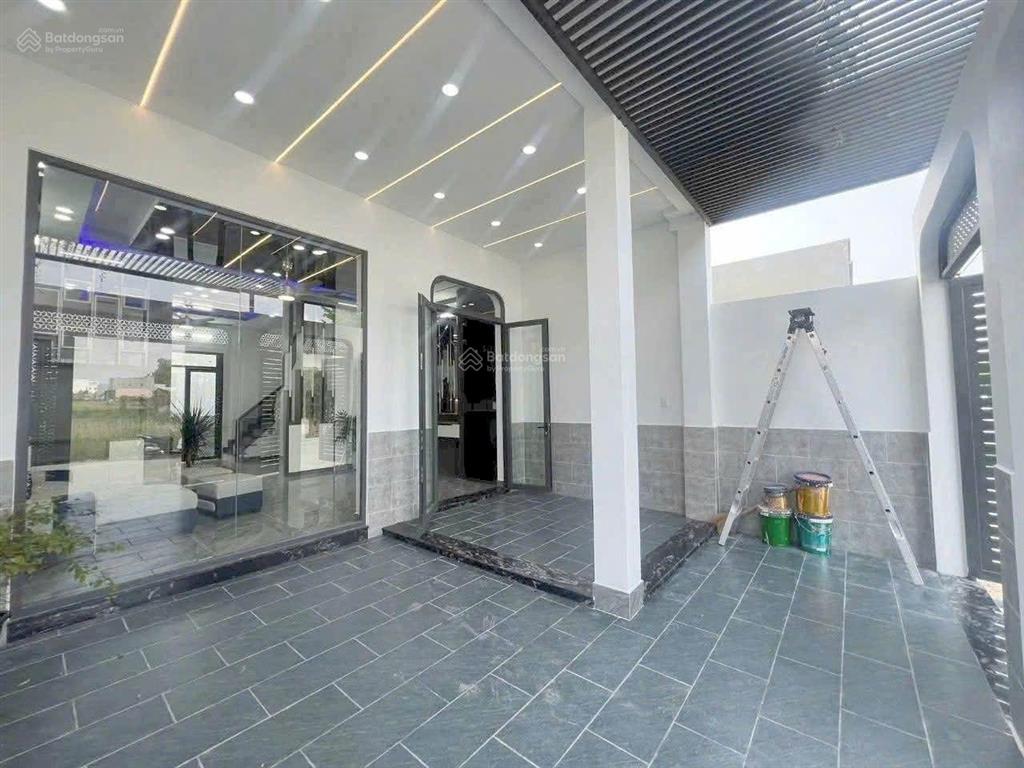 Nhà mới xây kdc trần anh. mỹ hạnh nam  giáp hóc môn