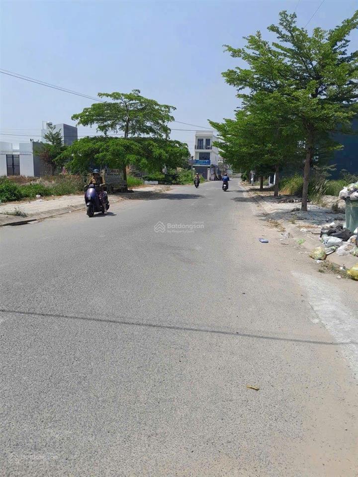 Nhà mới xây kdc trần anh. mỹ hạnh nam  giáp hóc môn