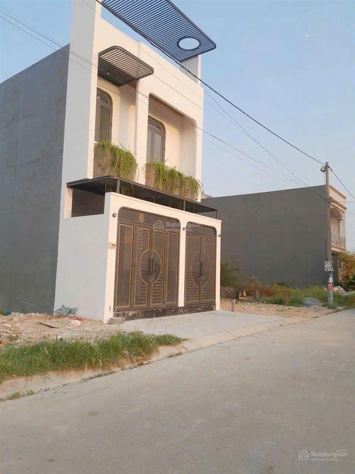 Nhà mới xây kdc trần anh. mỹ hạnh nam  giáp hóc môn