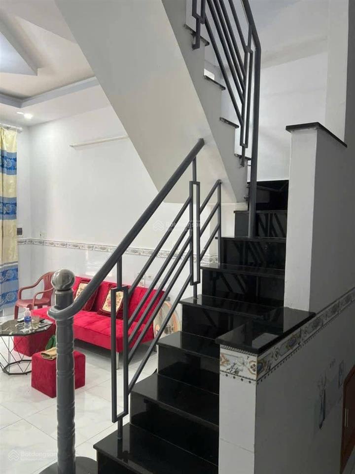 Nhà giá rẻ 670 triệu. đúc 1 lầu diện tích 4 x 10m. đường mỹ hạnh, xã đức lập  mỹ hạnh bắc