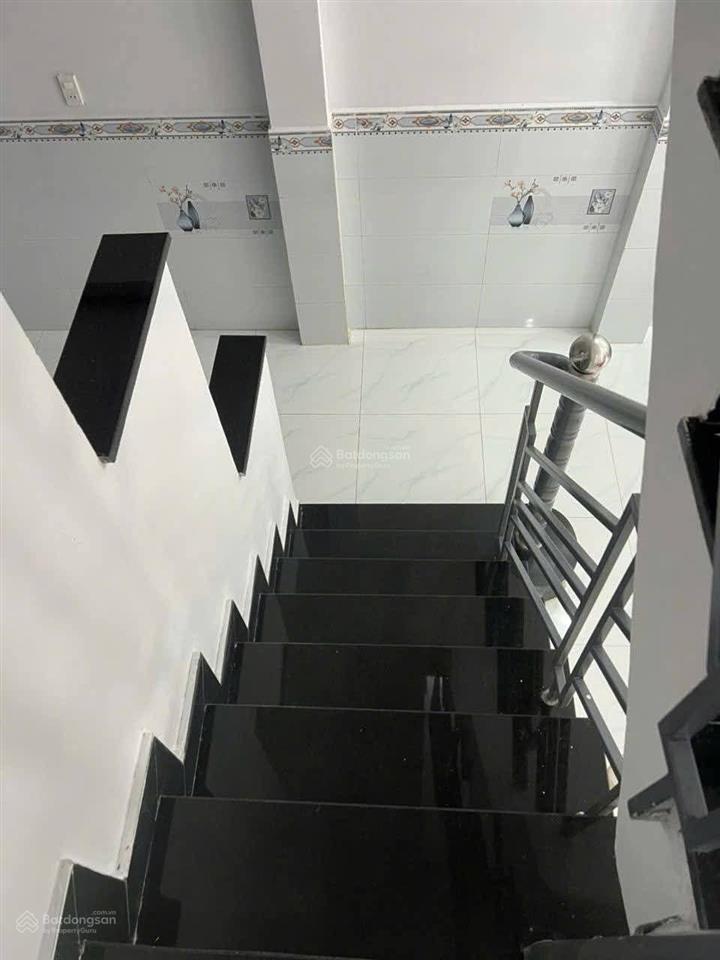 Nhà giá rẻ 670 triệu. đúc 1 lầu diện tích 4 x 10m. đường mỹ hạnh, xã đức lập  mỹ hạnh bắc