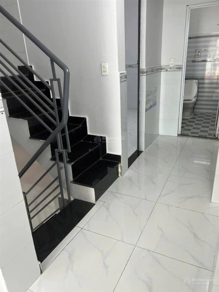 Nhà giá rẻ 670 triệu. đúc 1 lầu diện tích 4 x 10m. đường mỹ hạnh, xã đức lập  mỹ hạnh bắc