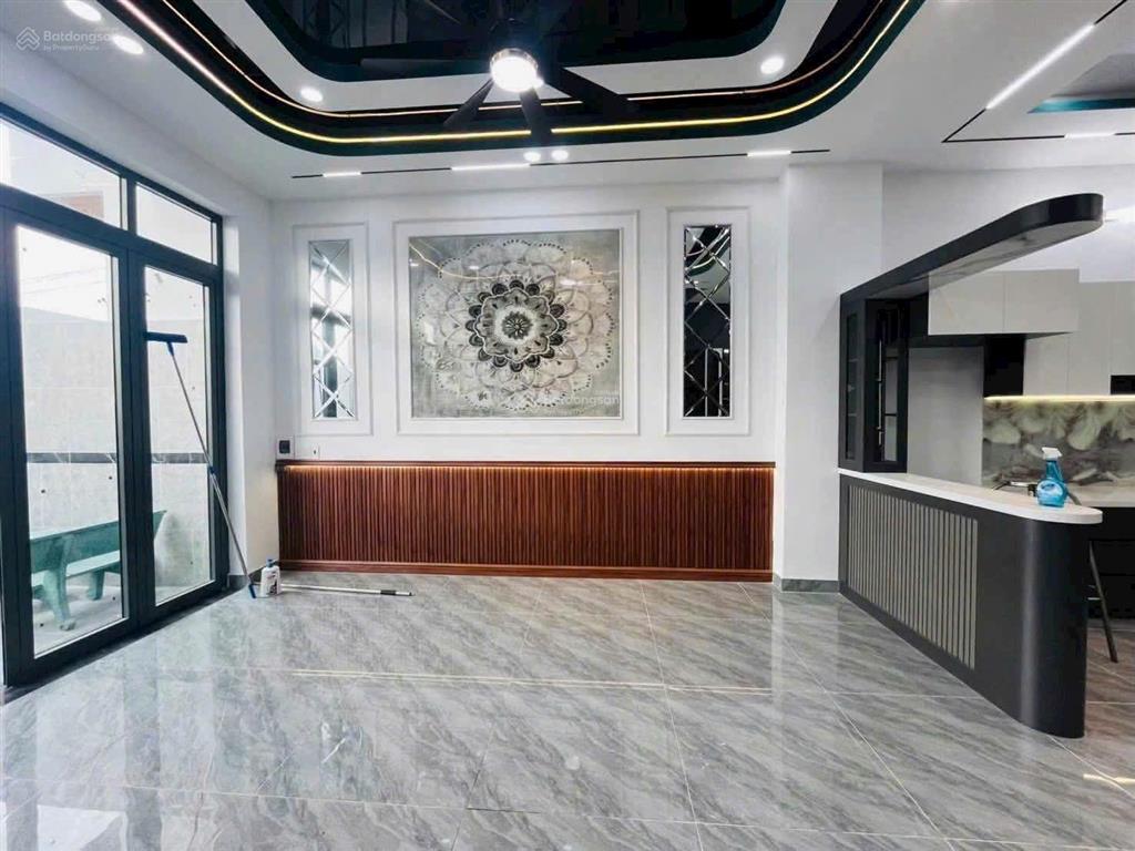 Nhà mới giá 2 tỷ 750 còn bớt. đường ôtô gần ngã 3 mỹ hạnh  giáp hóc môn