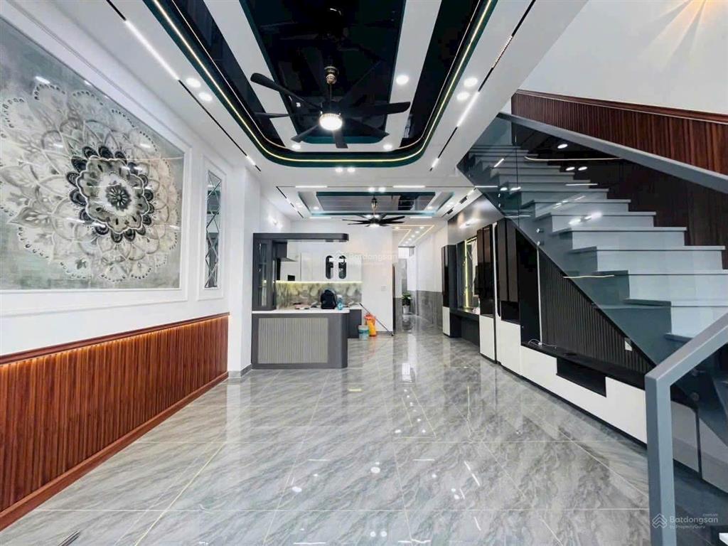 Nhà mới giá 2 tỷ 750 còn bớt. đường ôtô gần ngã 3 mỹ hạnh  giáp hóc môn