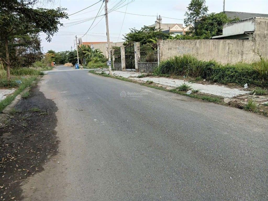 Giá chỉ 1 tỷ 200 triệu. đất kdc trần anh, đường nhựa 6m thông, dt 80m² full thổ