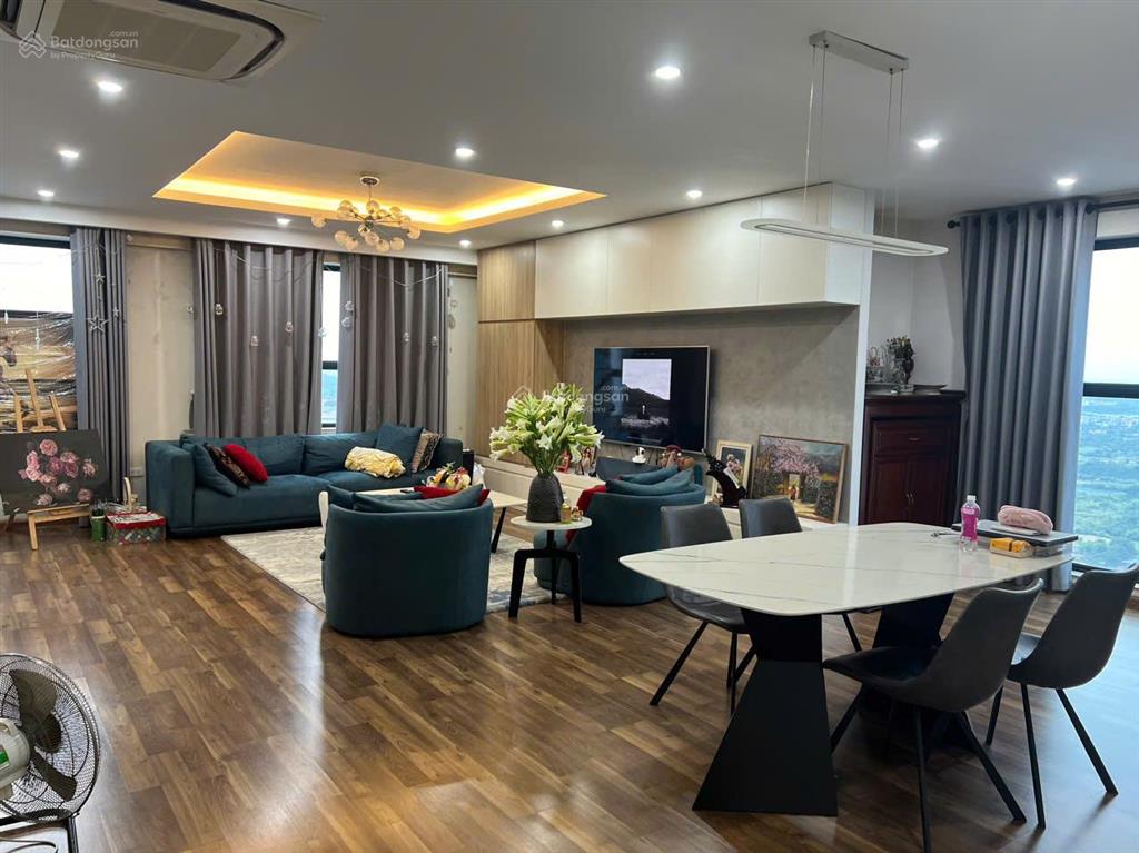 Bán căn góc tại chung cư cland 81 lê đức thọ, 9,3 tỷ, 135 m2, tk 3n + 2wc, tầng trung view thoáng,