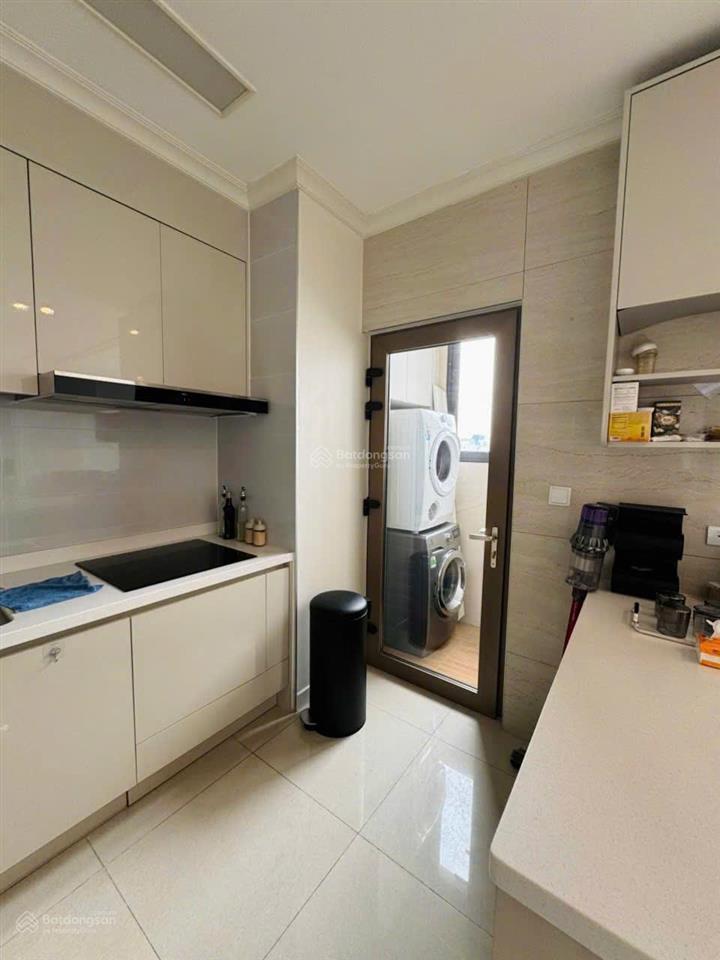 Căn góc tại tòa 901 starlake tây hồ tây 17,5 tỷ, 113m2, tk 3n view thoáng, full nội thất cao cấp.