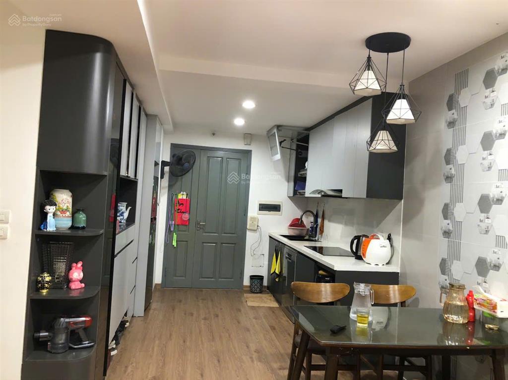 Bán ch tại vinconex7, 136 hồ tùng mậu, giá 4 tỷ, 60m2, tk2n, full nội thất, view thoáng