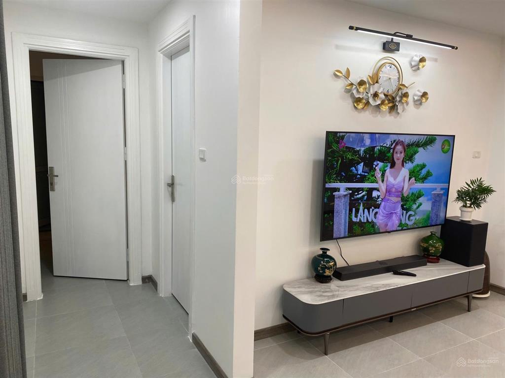 Căn góc hd mon, 5,3 tỷ, 67m2, 2pn, 2wc, full nội thất, tầng trung view thoáng, sẵn sổ đỏ.