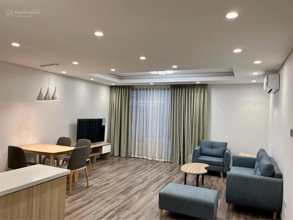 Căn 3pn 2wc, dt 110m2 giá 10,4tỷ cực chất tại hong kong tower, huỳnh thúc kháng, full nt, slot oto