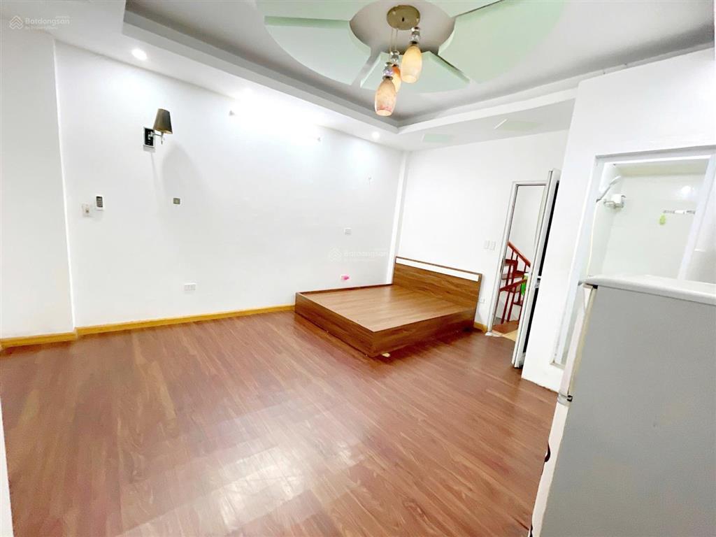 Chính chủ cho thuê phòng ở đội cấn. khu vực vip của quận ba đình, giáp quận đống đa, cầu giấy