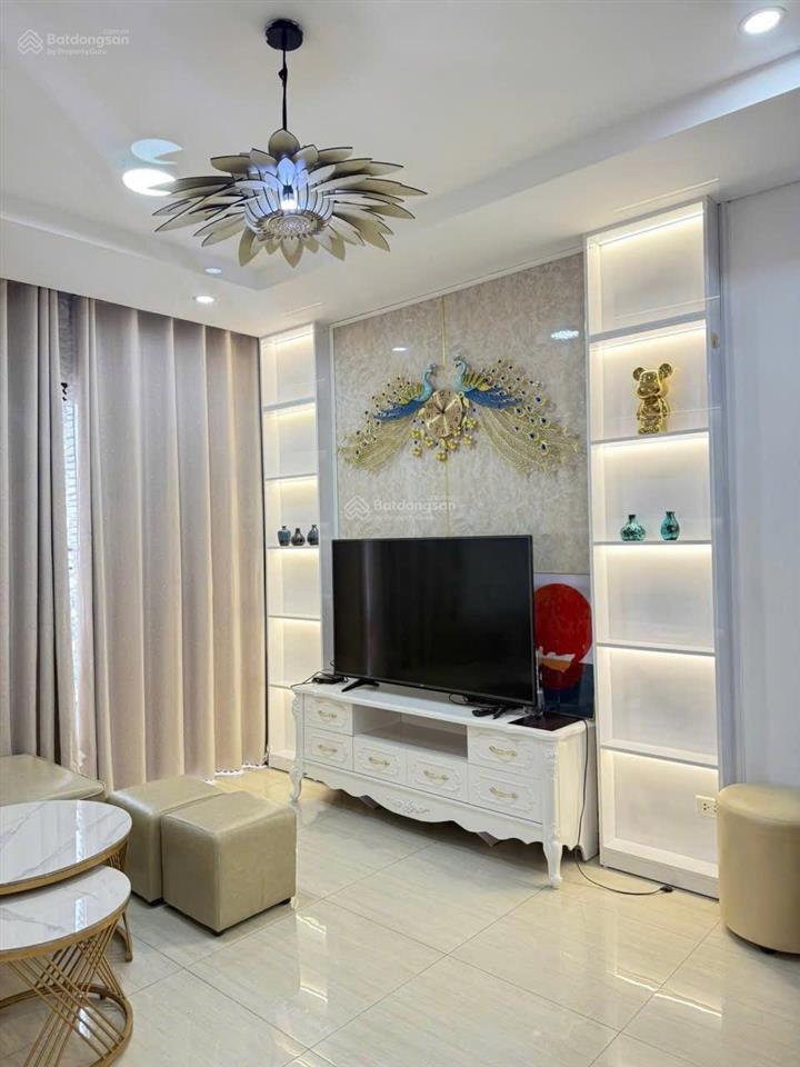 Cần bán căn 2pn 2wc tầng cao hướng đẹp dự án bim 30 tầng