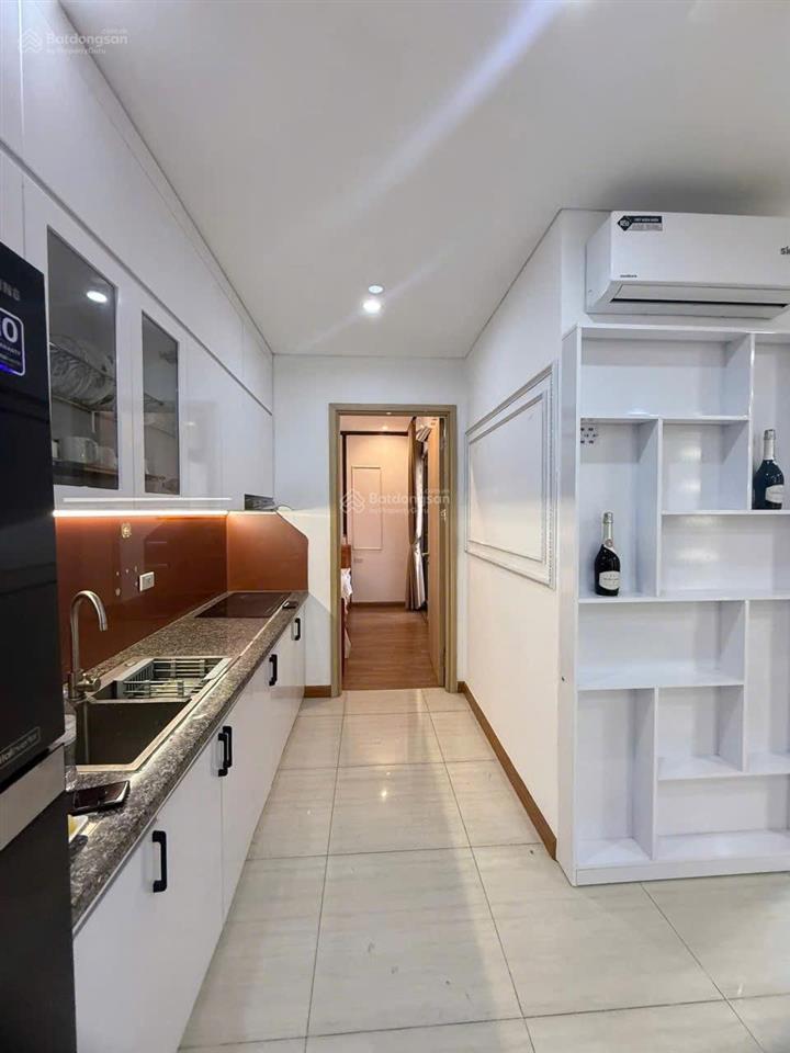 Cần bán căn 2pn 2wc tầng cao hướng đẹp dự án bim 30 tầng