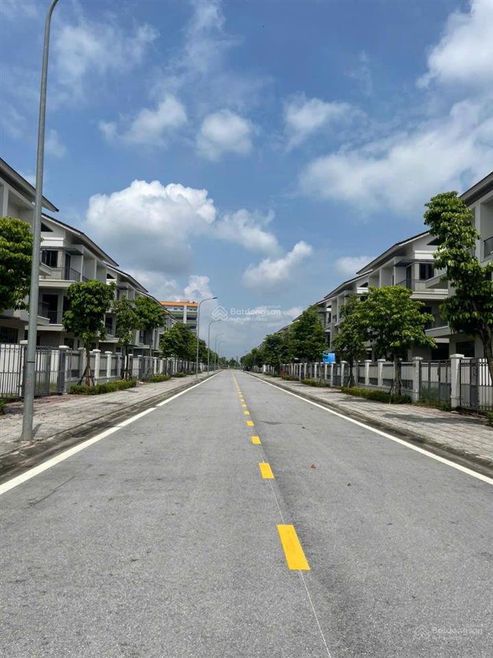 11,55 tỷ liệu còn mua được biệt thự song lập 180m tại vsip bắc ninh?