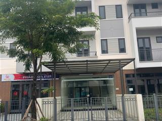 Sổ sẵn  chủ nhà bán nhanh căn liền kề 100m, mặt tiền 5m