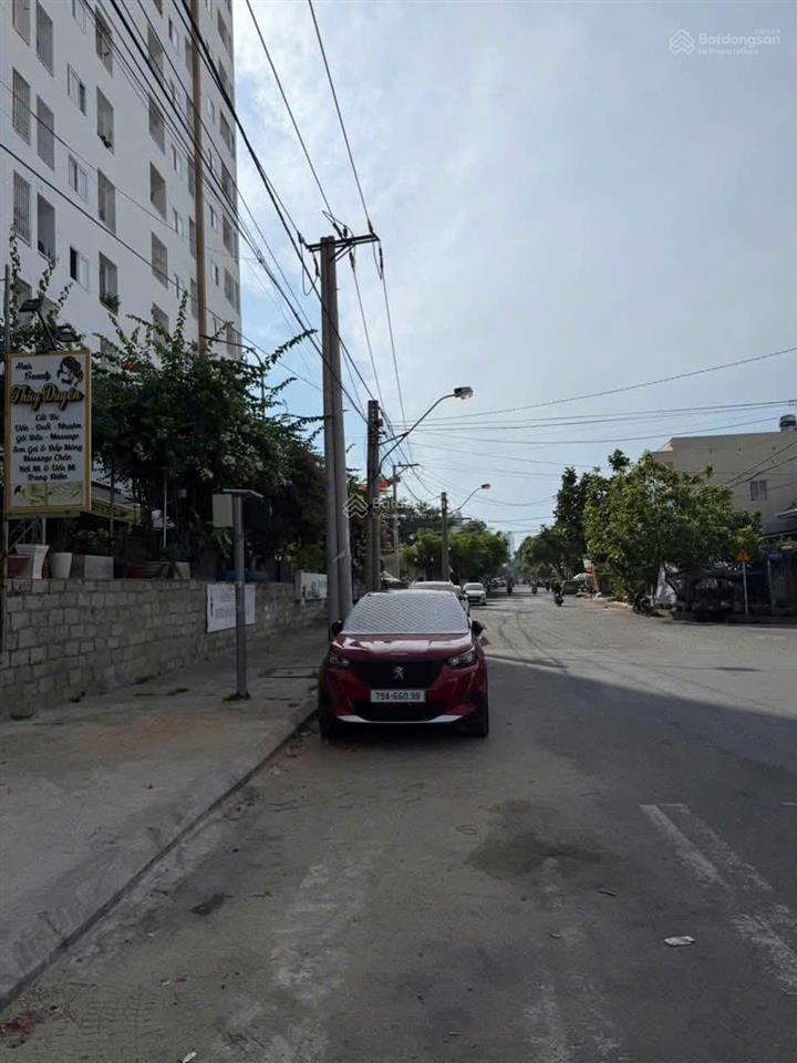 Bán nhanh lô đất gần chung cư bình phú  vĩnh hòa dt 98,6m2 ngang 5m, gần biển, giá 1 tỷ 298 triệu