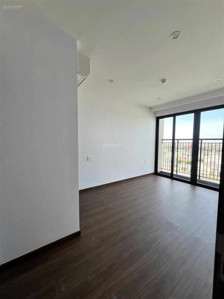 Cho thuê căn hộ vista 2pn ngay trung tâm đà nẵng  cách cầu rồng 5 phút di chuyển
