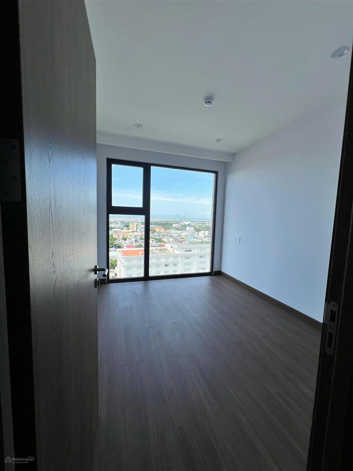 Cho thuê căn hộ vista 2pn ngay trung tâm đà nẵng  cách cầu rồng 5 phút di chuyển