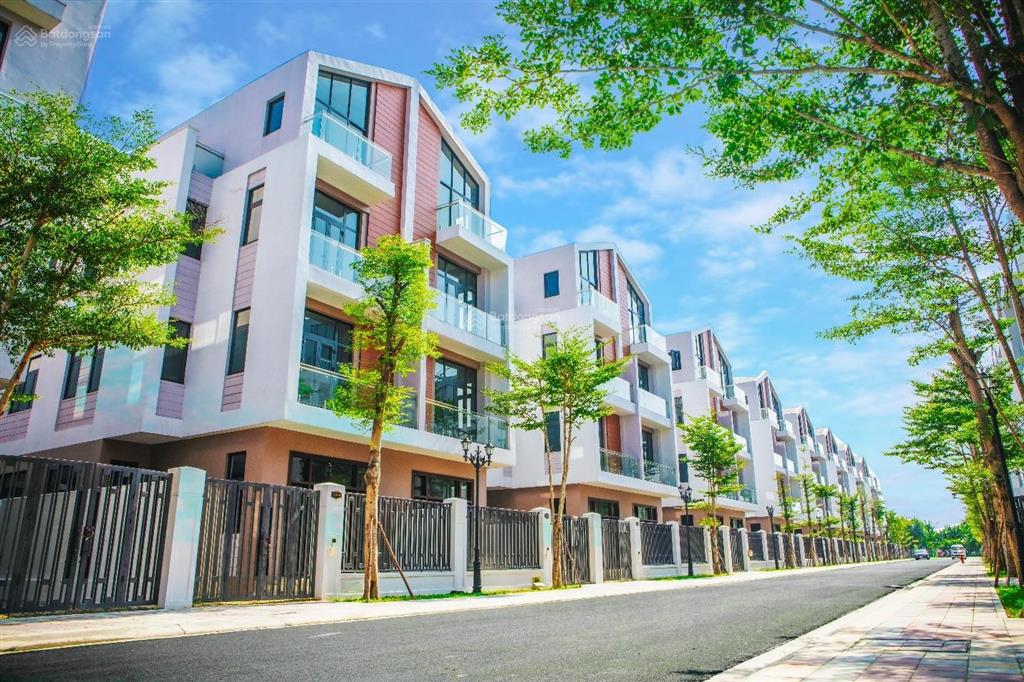 Tứ lập ánh dương 15,4 tỷ giá hời tháng 9 tặng gói quà tặng 450tr cùng gói nt,  ngay 0946 455 ***