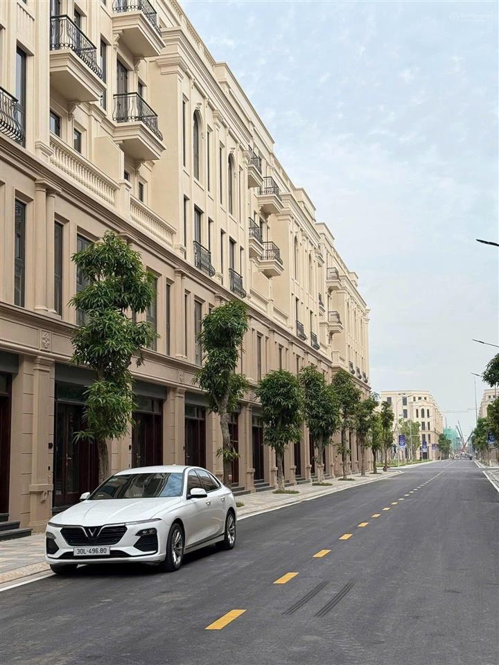 Cặp góc shophouse đẹp nhất tp4 đối diện hồ, trục chính và chung cư mik, 185,1m2 đất chỉ 36,885 tỷ