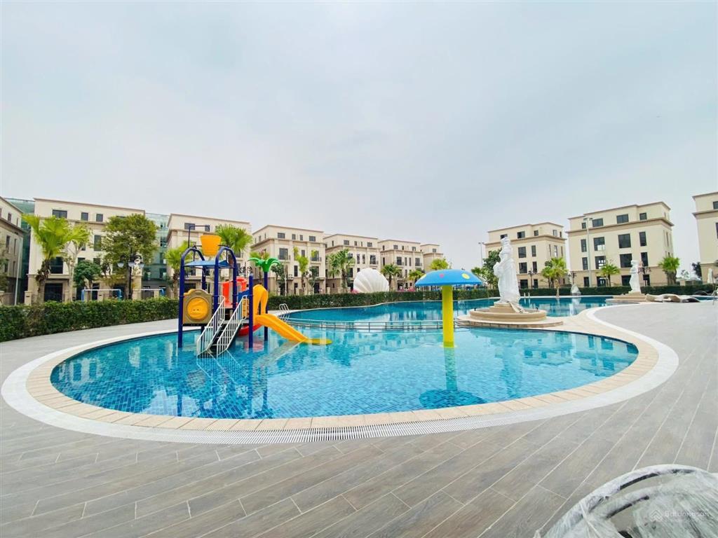 Liền kề xẻ khe thẳng vườn hoa bể bơi ánh dương đường chính sát grand world danh giá,  0946 455 ***