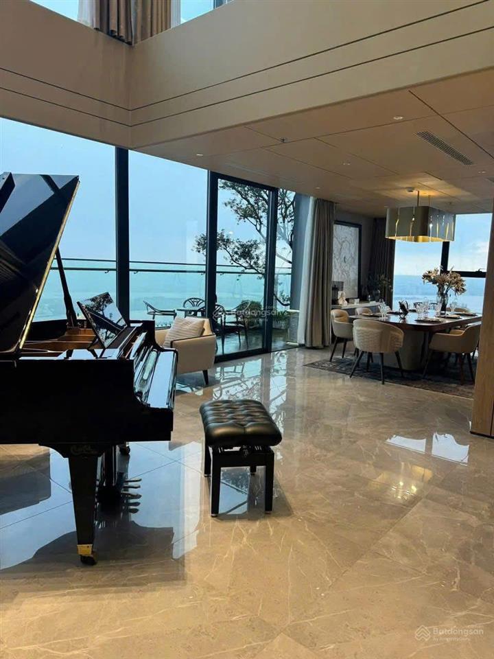 Penthhouse 3 ngủ góc đông bắc view trọn 3 hồ, trung tâm hà nội, tặng riêng vườn 60m2.  0962 284 ***