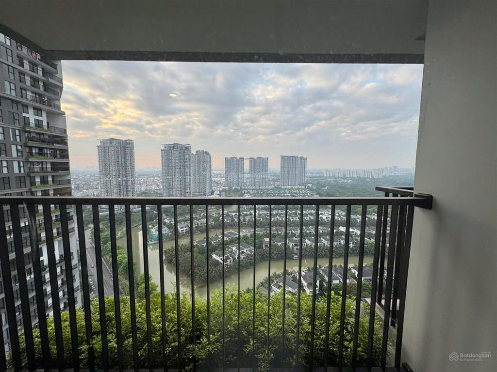 Bán 2 ngủ skyforest 2 hướng view vịnh đảo, nhà tbt, toàn bộ biệt thự.full đồ cao cấp,  0962 284 ***