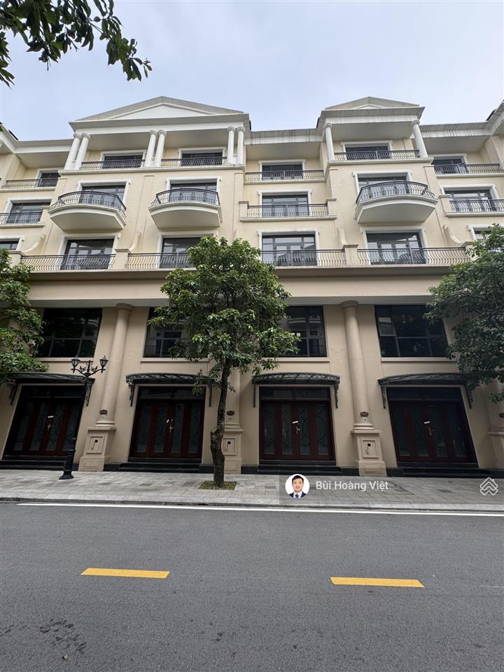 Liền kề đảo dừa 70m² chưa tới 10 tỷ 1 dãy ra công viên bể bơi, có mái. giá tốt dãy  0946 455 ***
