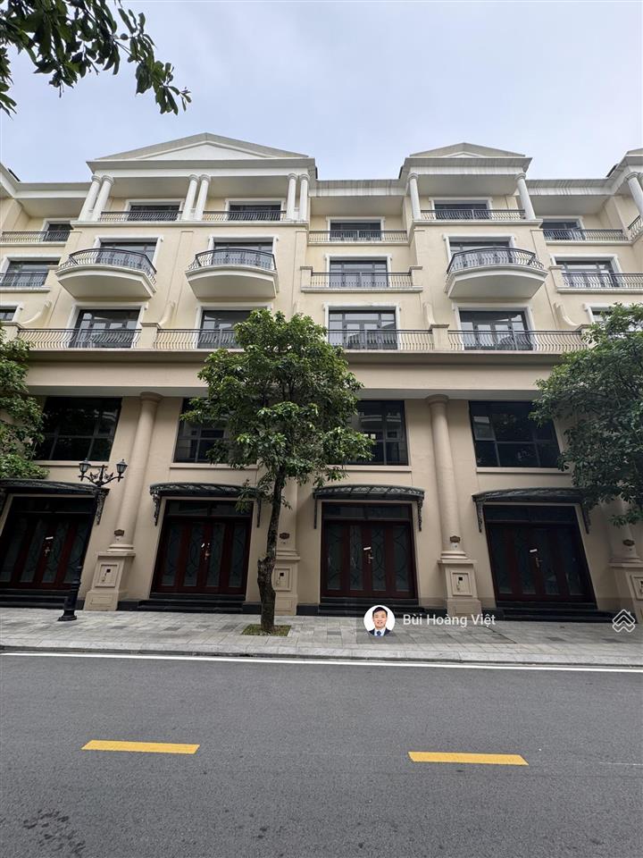 Liền kề đảo dừa 70m² chưa tới 10 tỷ 1 dãy ra công viên bể bơi, có mái. giá tốt dãy  0946 455 ***