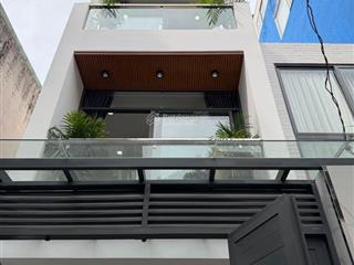 Hẻm xe hơi hàng xanh  bình thạnh, sát đh hutech, 3 tầng btct  4pn giá chỉ 7.95 tỷ (thương lượng)