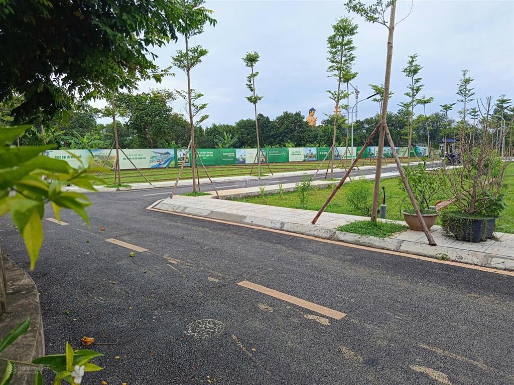 Bán đất hòa lạc lô góc 2 mặt tiền thiên mã vĩnh lộc đường thông ô tô tránh 3 tỷ
