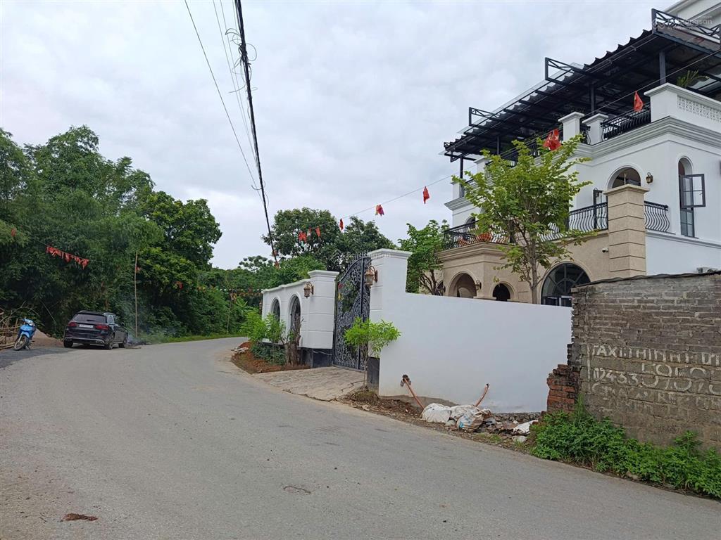 Bán đất sát quốc lộ 21 phú cát 100m2 đường ô tô tránh gần đại học cmc, gtvt y tế nhỉnh 2 tỷ