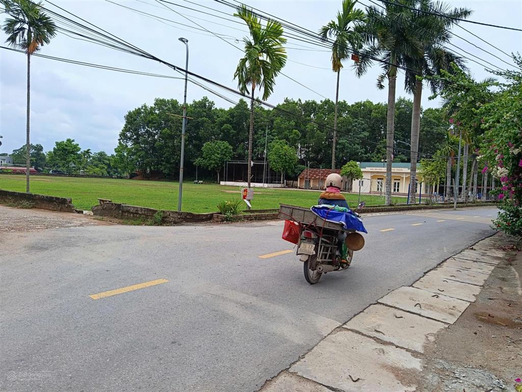 Bán đất sát trục hồ tây ba vì hòa lạc 100m2 đường ô tô tránh gần công nghệ cao nhỉnh 3 tỷ