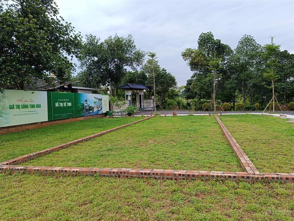 Nhỉnh 1,6 tỷ 100m2 lô góc 2 thoáng hòa lạc full thổ cư sẵn sổ gần quốc lộ 21, đại học quốc gia