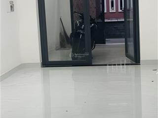 Âu dương lân, q8  hẻm xe hơi tận cửa  3 tầng  4pn  5.25 tỷ