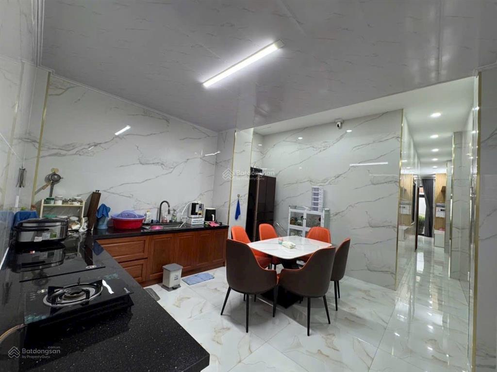 Nhà ngon đường 21  hiệp bình phước thủ đức  76m 5.5tỷ. hxh thông thoáng gần đường lớn.