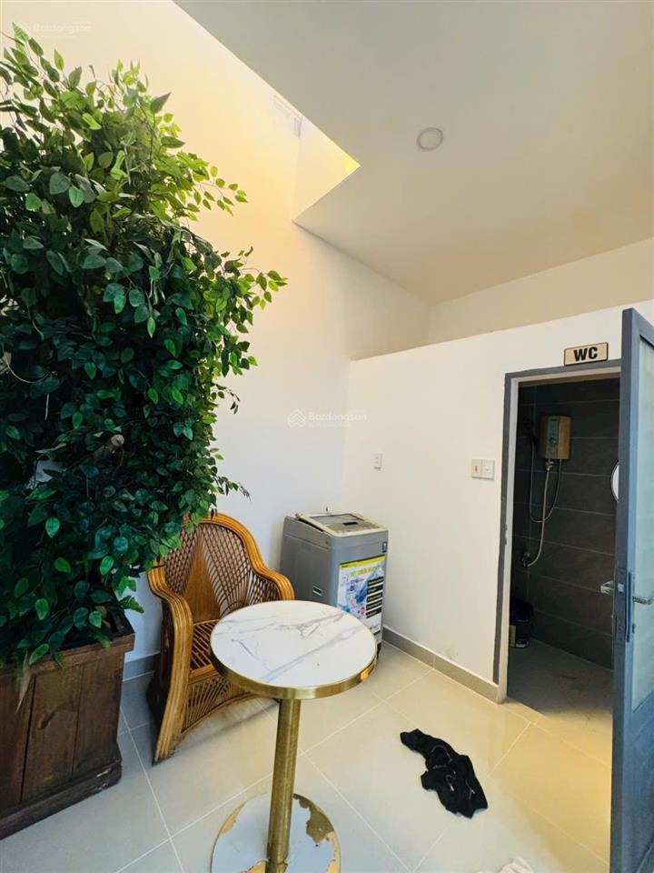 Nhà cấp 4, 78m23pn1vs trương văn hải  quận 9 tp hcm. cách đường lớn 30m, đường ô tô quay đầu.