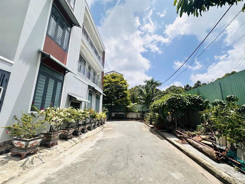 Tô ngọc vân  tam bình thủ đức  nhà 4 tầng  52m  6,4 tỷ.
4pn3vs