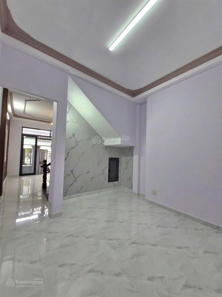 5 tầng  linh chiểu  gần đh ngân hàng  giá nhỉnh 6 tỷ + dt 54m2, ngang 4 dài 13.5m  7pn6wc