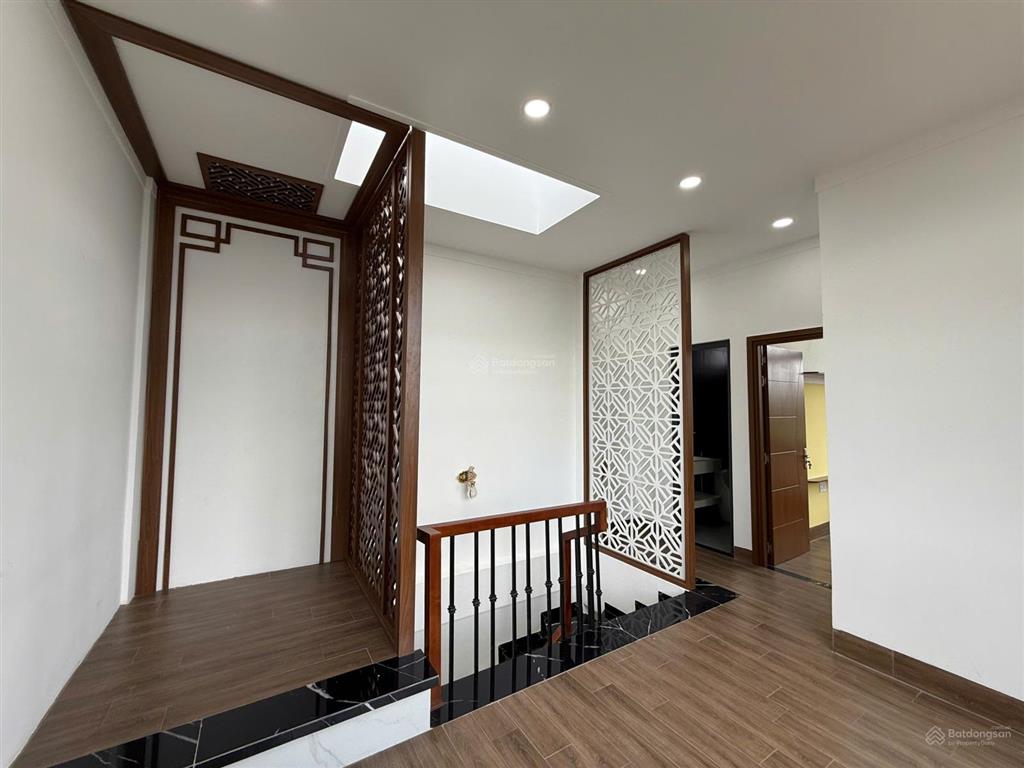 Nhà vĩnh tân 2 mặt thoáng  gần vsip, thiết kế gọn gàng, dễ ở