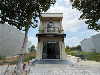 Nhà vĩnh tân 2 mặt thoáng  gần vsip, thiết kế gọn gàng, dễ ở