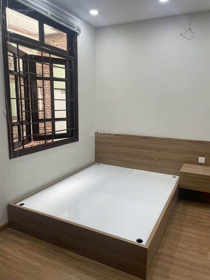 Cho thuê nhà riêng tại lý phục man, 26 triệu, 60m2, 4pn, 5wc, nhiều tiện ích, tốt 0966 827 ***