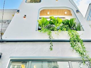 Cho thuê nhà phố nc 3 lầu 4pn 5wc full nội thất nhu hình hẻm 220/ nguyễn van khối p9