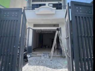 Cho thuê nhà nguyên căn 5x16m 3pn mặt tiền kd sầm uất đường số 5 p17