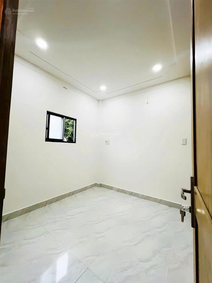 Bán nhà quận 12 780 triệu hẻm ô tô