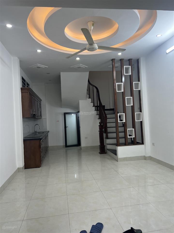 Hoa hậu vạn phúc hà đông, 35m2 * 5 tầng * giá 7 tỷ full nội thất, ngõ nhà nước thông thoáng