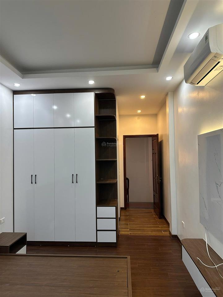 Bán nhà hà trì hà đông 35m, 5 tầng ô chờ thang máy, full nội thất, giá chỉ 7 tỷ, mặt ngõ thông.