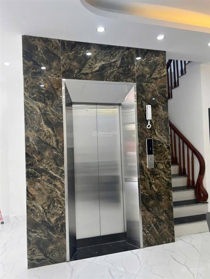 Siêu hoa hậu khu đô thị văn phú hà đông, 90m2 * 5 tầng thang máy* 18tỷ, 3 ô tô tráh, kinh doanh.